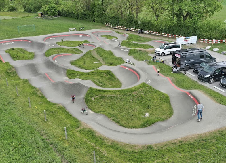 Thierachern pumptrack